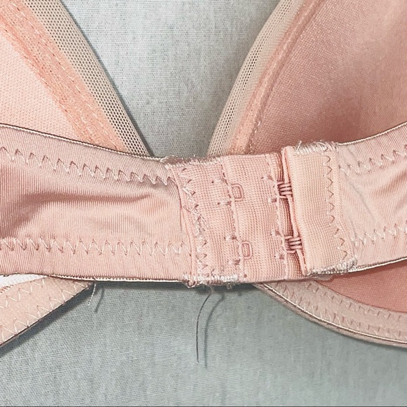 BCBGeneration  2-Pack Wireless Convertible Back Padded Bra, - Picture 6 of 16